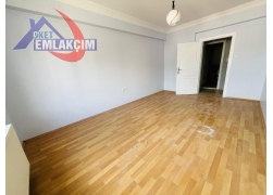 SÜLEYMANLAR MAH GENİŞ 3+1 SATILIK DAİRE