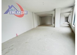 DAĞ EVLERİ MEVKİNDE KİRALIK 200M2 DEPO/DÜKKAN