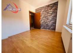 GÖZTEPE MEVKİNDE KİRALIK 2+1 DAİRE
