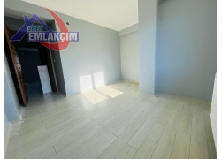 KEPEZDE ULAŞIM SORUNU OLMAYAN LÜKS 2+1 KİRALIK DAİ