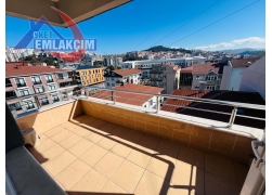 ADLİYE BÖLGESİNDE EŞYALI KİRALIK 2+1 DAİRE