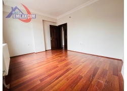 MERKEZİ KONUM EREYLİN AVM KARŞISI 2+1 KİRALIK DAİR