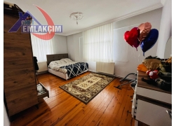 KAVAKLIK MAHALLESİNDE ANAYOLA 100M MESAFEDE SATILI