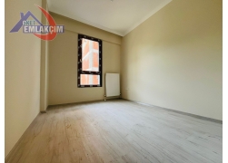 ANAYOLA YAKIN SIFIR BİNADA 2+1 KİRALIK DAİRE