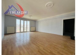 SÜLEYMANLAR MAH GENİŞ 3+1 SATILIK DAİRE