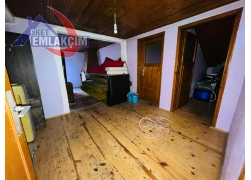 KAVAKLIK MAHALLESİNDE ANAYOLA 100M MESAFEDE SATILI