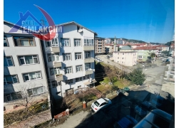 ADLİYE BÖLGESİNDE EŞYALI KİRALIK 2+1 DAİRE
