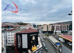 CADDE ÜSTÜ 3+1 KİRALIK LÜX DAİRE