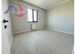 DİŞ HASTANESİ MEVKİNDE KİRALIK SIFIR 2+1 DAİRE