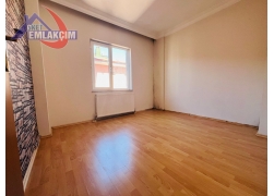 GÖZTEPE MEVKİNDE KİRALIK 2+1 DAİRE