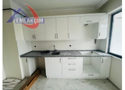 KEPEZ MAH ANAYOL ÜZERİ 1+1 BAĞIMSIZ MUTFAĞA SAHİP