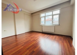 MERKEZİ KONUM EREYLİN AVM KARŞISI 2+1 KİRALIK DAİR