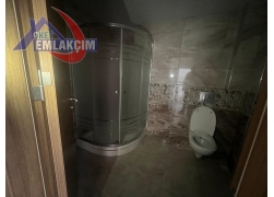 HATİP SOKAKDA OKULLARA YÜRÜME MESAFESİNDE 2+1 KİRA