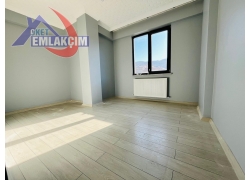 KEPEZDE ULAŞIM SORUNU OLMAYAN LÜKS 2+1 KİRALIK DAİ