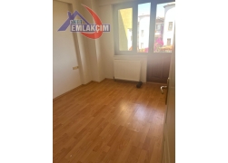 AKÇAKOCA ERDEMİRLİLER SİTESİNDE KİRALIK TRİBLEKS V