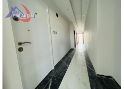 MERKEZİ KONUMDA İÇİ YENİLENMİŞ 3+1 SATILIK DAİRE